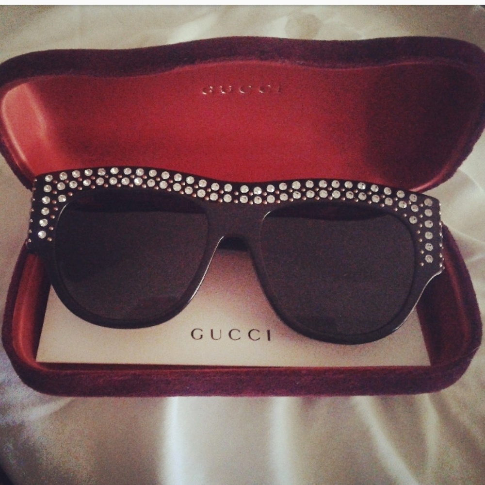 Gucci sunnies